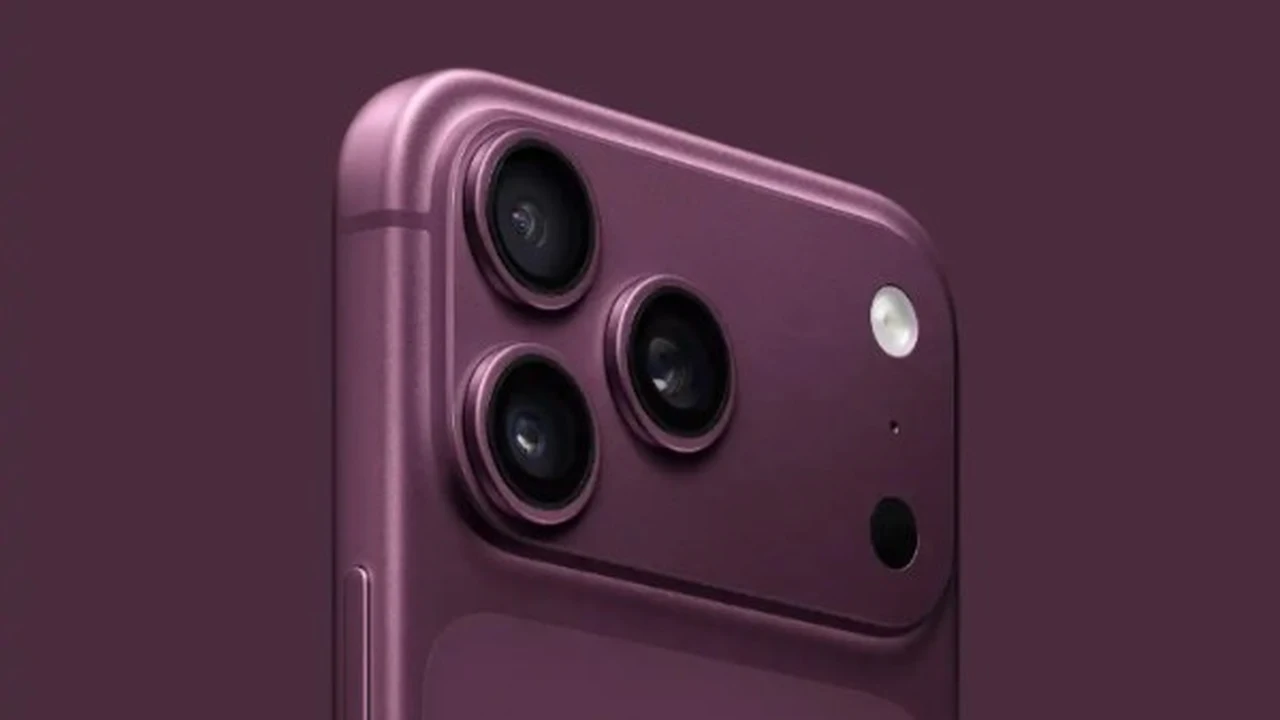 تسريب يكشف عن كاميرا عدسة متغيرة في هاتف iPhone 18 Pro